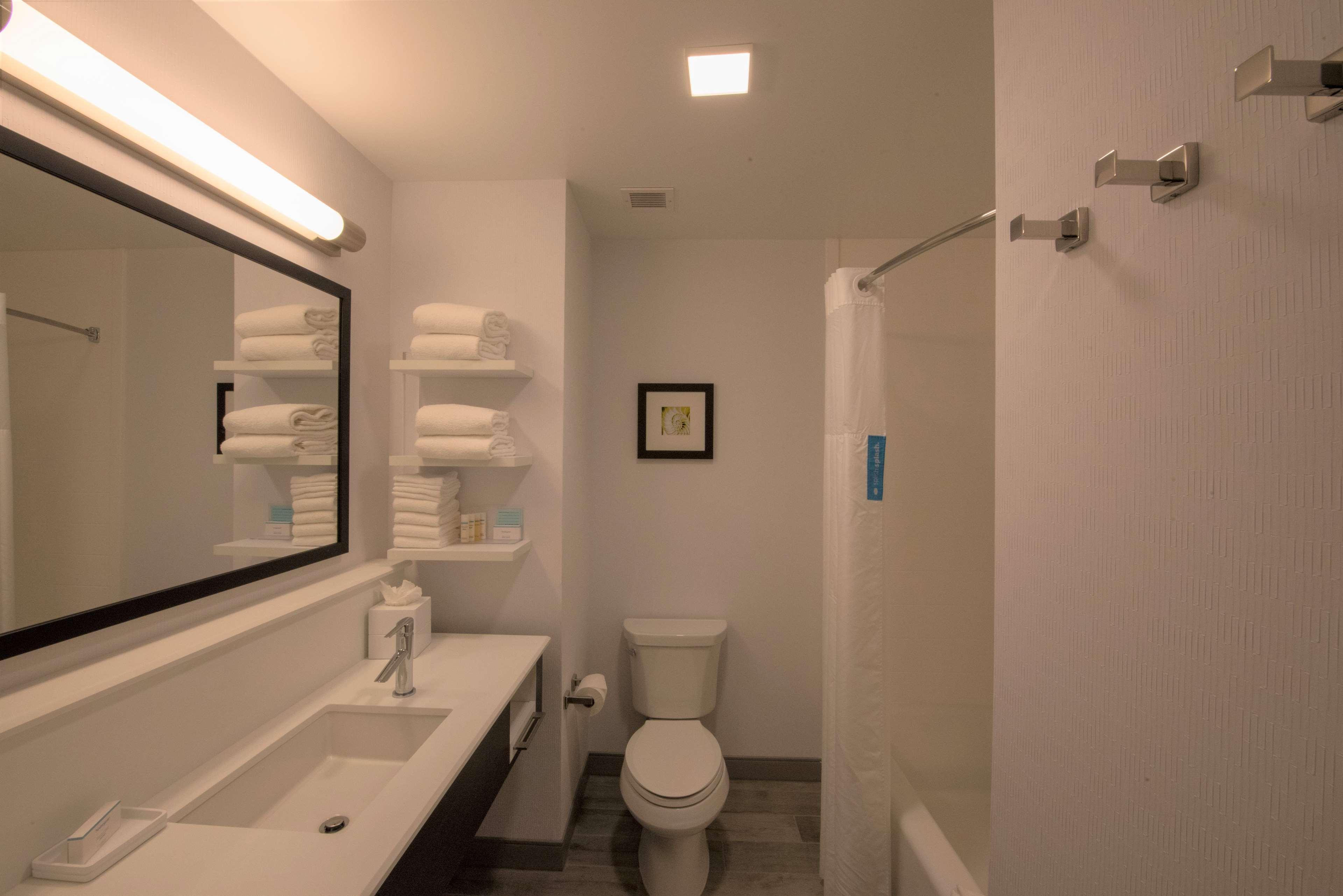 Hampton Inn & Suites Irvine/Orange County Airport Buitenkant foto