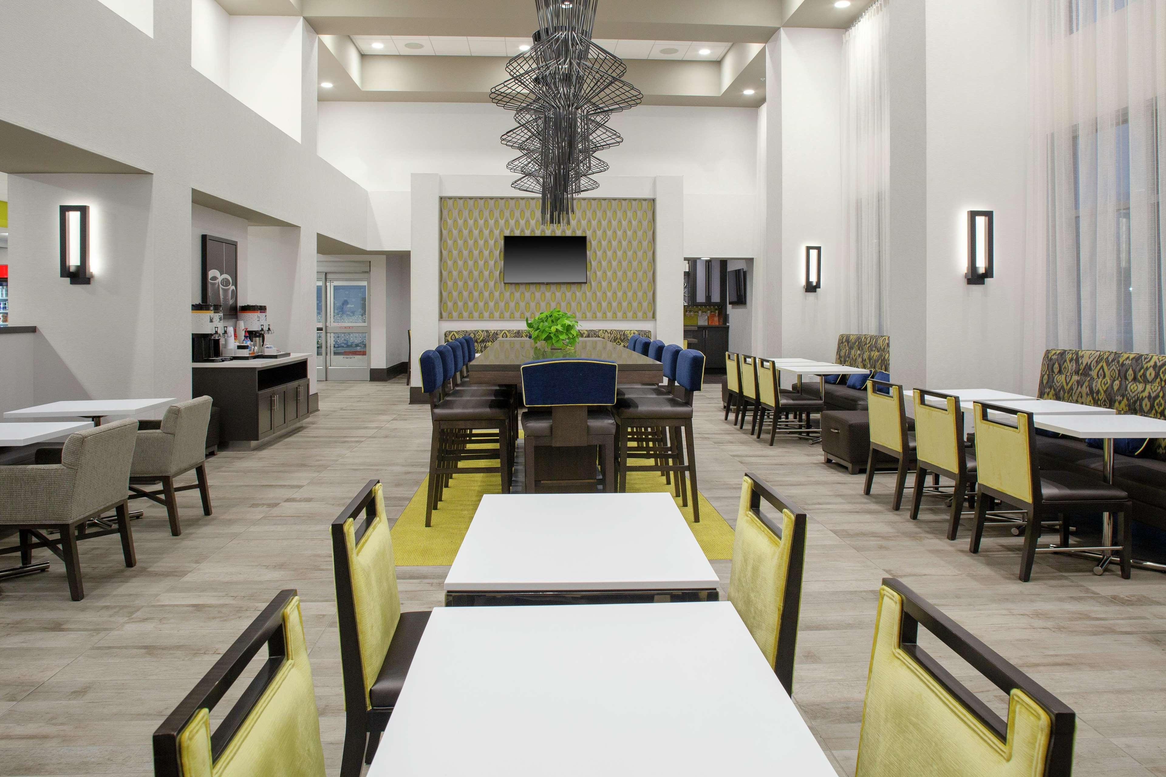 Hampton Inn & Suites Irvine/Orange County Airport Buitenkant foto