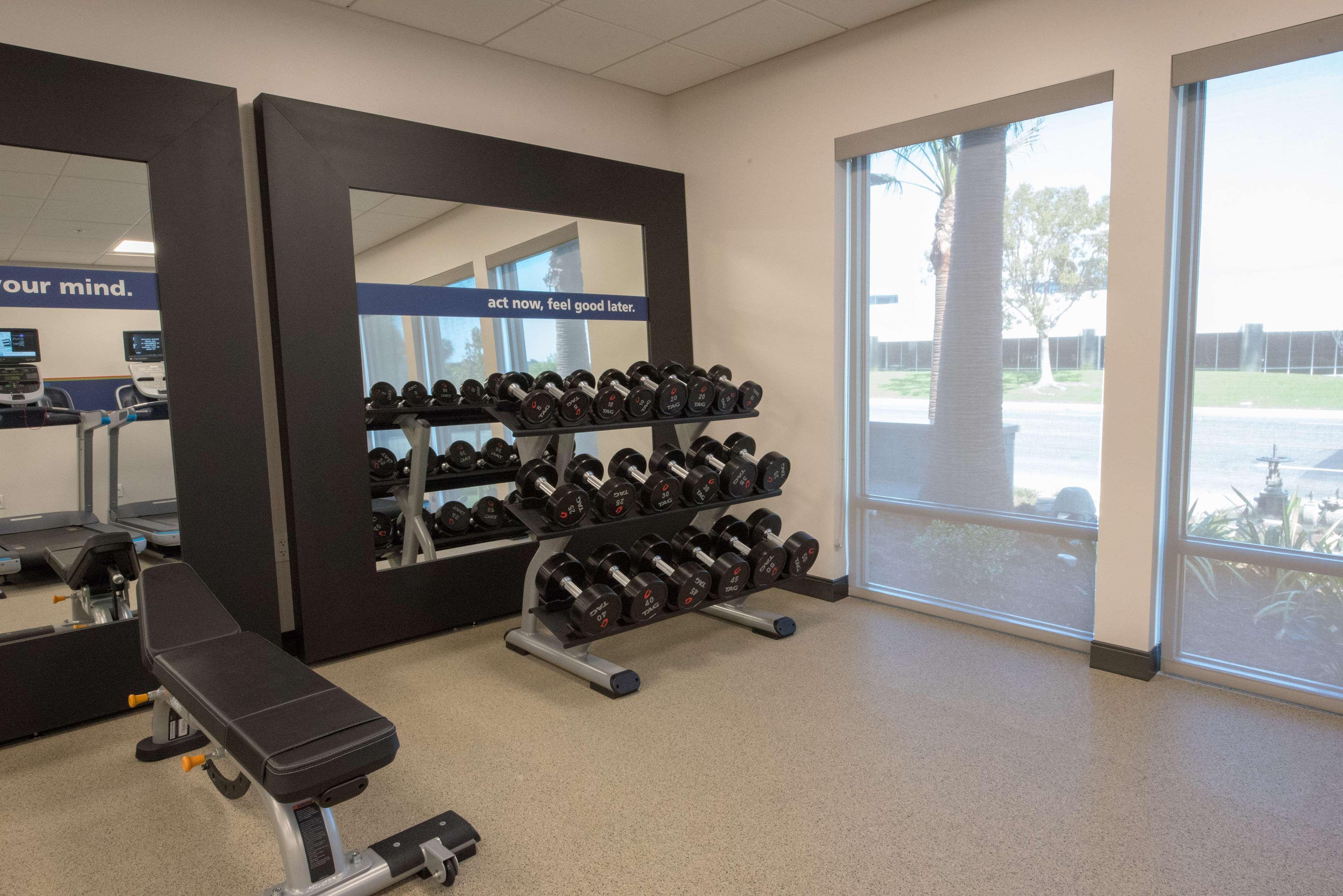 Hampton Inn & Suites Irvine/Orange County Airport Buitenkant foto